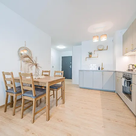 Apartament Glow Apartments, Letnica - Bursztynowa Zatoka&przystan Letnica